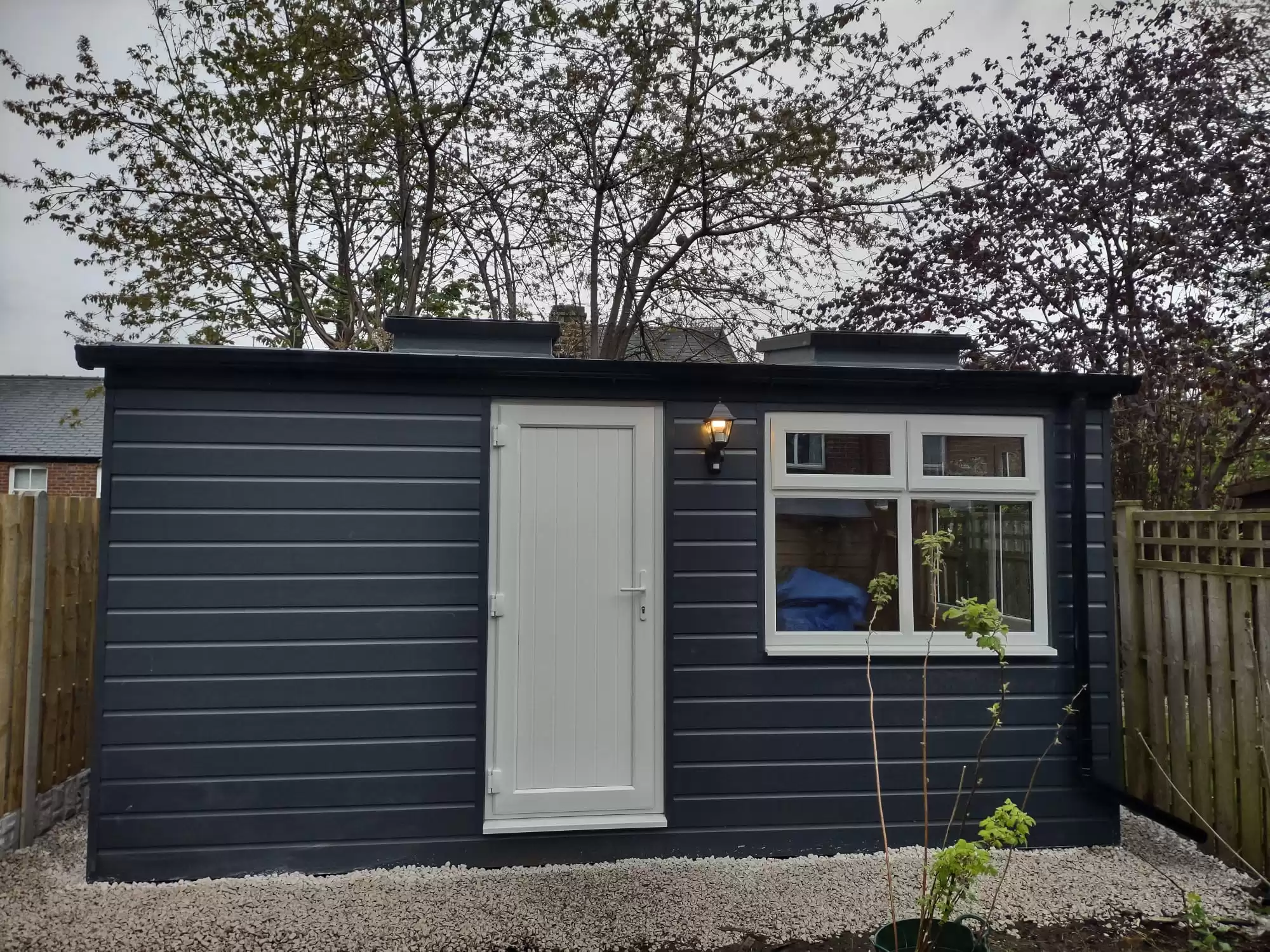 Insulated Garden Outbuilding in S6 Designed for Year-Round Workspace Use